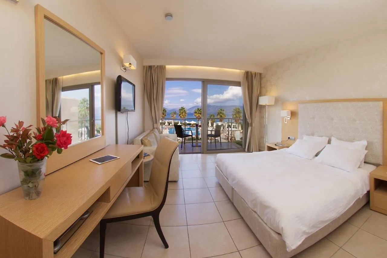 Otel Ionian Emerald Resort Karavomylos
