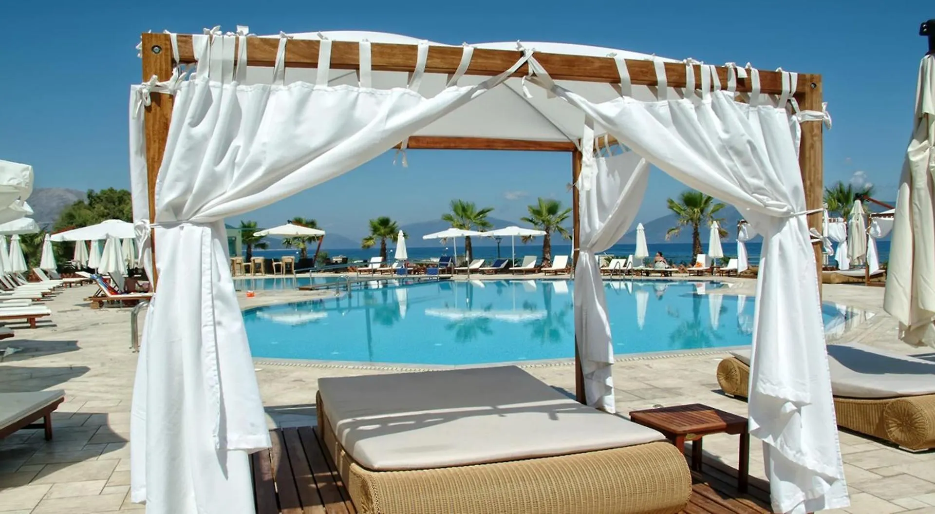 Ionian Emerald Resort Karavomylos Otel