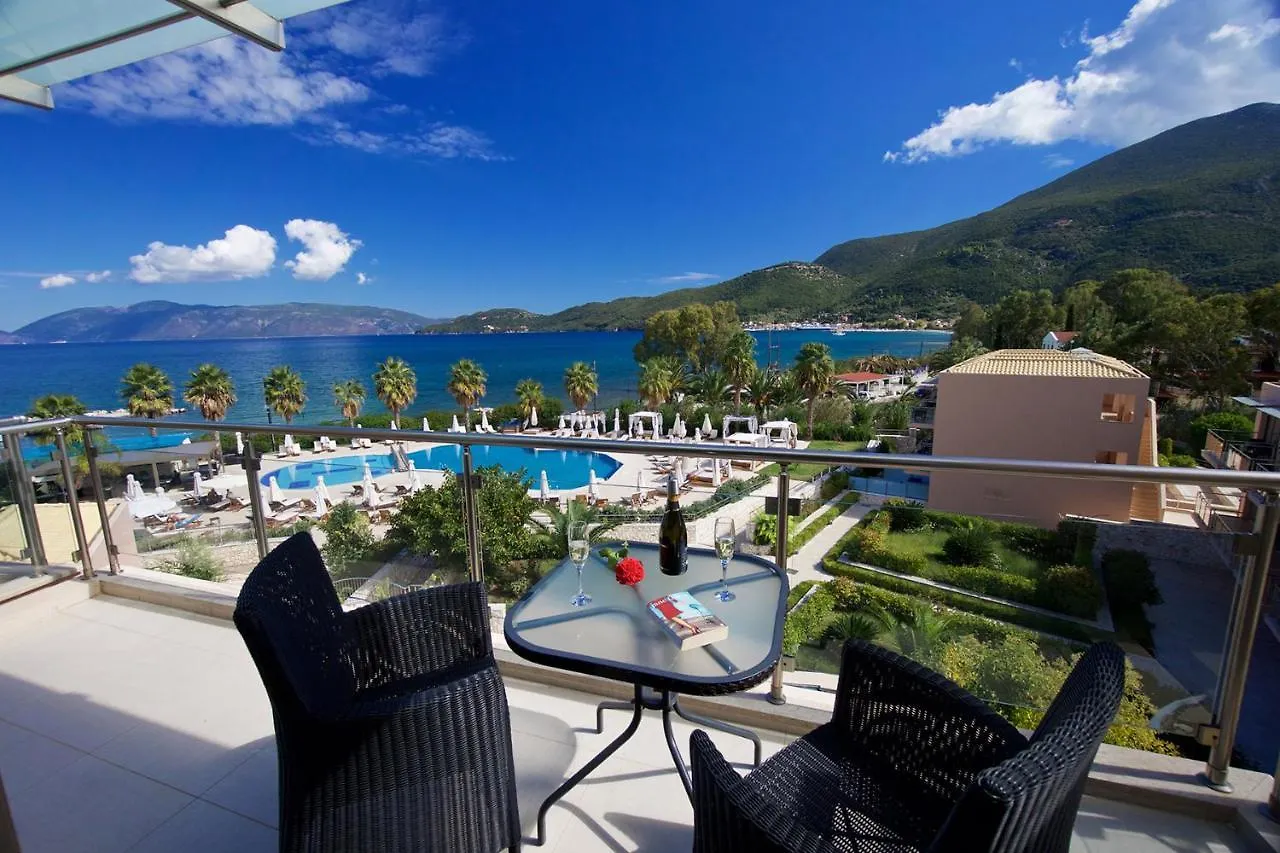 Отель Ionian Emerald Resort Каравомилос
